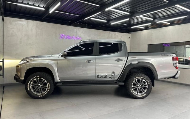 imagem-https://www.socarrao.com.br/sc-vehicle-images-prod/3276569/1789419686556-8369160_6_B_224c33d4cb.jpeg