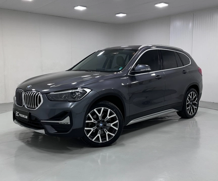 BMW X1 2022 Cinza — foto 1 de 3