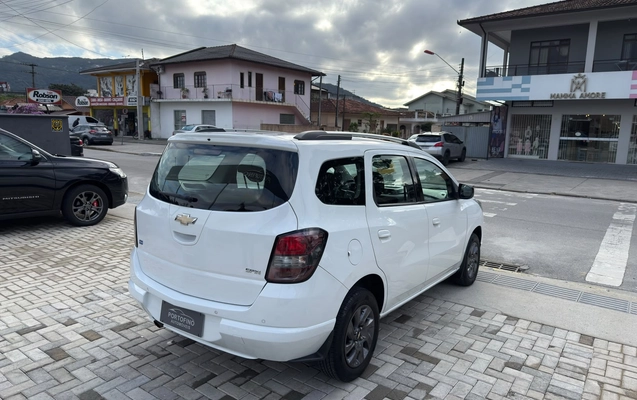 imagem-https://www.socarrao.com.br/sc-vehicle-images-prod/3276663/1787074940714-003_50b41284b93e5194a69143bb5964c2ab.jpeg