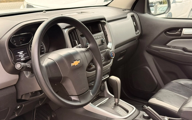imagem-https://www.socarrao.com.br/sc-vehicle-images-prod/3276666/1787770443320-003_15024a81ac68ca28f2217d6aa0b10bb8.jpeg