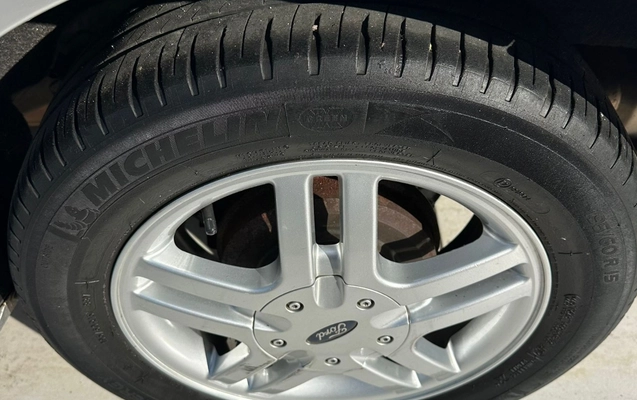 imagem-https://www.socarrao.com.br/sc-vehicle-images-prod/3276685/1788383020420-ZjcyYjU5NWItYjE0My00NTNmLWI5YmYtMmZlZTdkYTIzMzAzLmpwZw.jpg