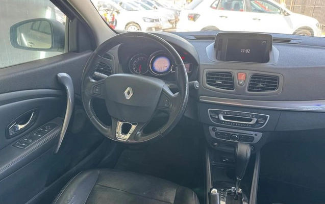 imagem-https://www.socarrao.com.br/sc-vehicle-images-prod/3277076/1787236070345-8386032_19_B_4cfe2d6650.jpeg