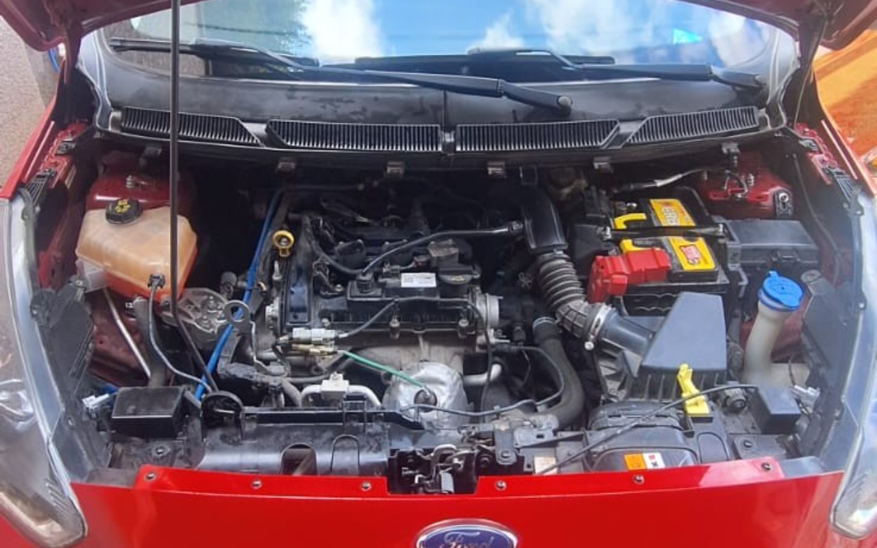 imagem-https://www.socarrao.com.br/sc-vehicle-images-prod/3277210/1789496747355-V2hhdHNBcHAgSW1hZ2UgMjAyNi0wOC0xNyBhdCAxMS4zMS4wMi5qcGVn.jpeg