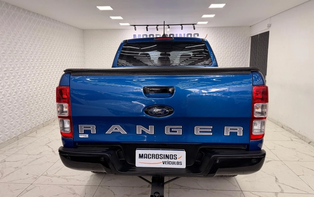 imagem-https://www.socarrao.com.br/sc-vehicle-images-prod/3277724/1786982468539-b0682e5108f14cc2a94441d801640373_1778351264546.jpg
