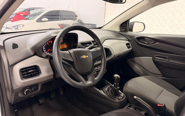 imagem-https://www.socarrao.com.br/sc-vehicle-images-prod/3277728/1786982473633-c0718b42eba04af0b17f85629de88163_1778249290400.jpg