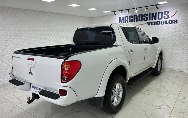 imagem-https://www.socarrao.com.br/sc-vehicle-images-prod/3277732/1786982474498-36771a831ad942d994856f2ad959aa2c_1766498138240.jpg