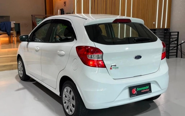 imagem-https://www.socarrao.com.br/sc-vehicle-images-prod/3277752/1786982529124-vehicle_image_1786982502_5c383c333c486e79039d8258bf9bbb6a.jpeg