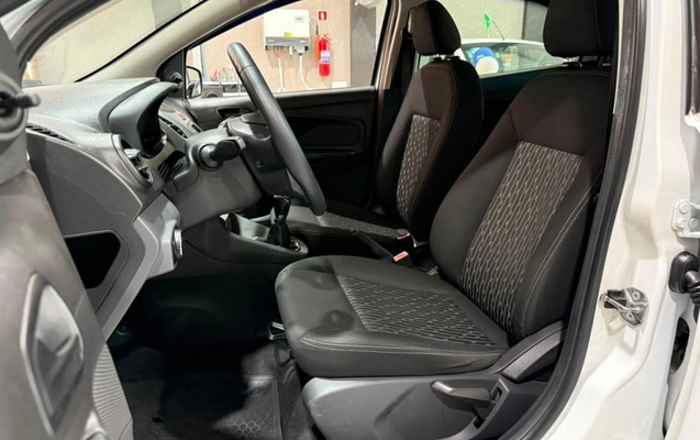 imagem-https://www.socarrao.com.br/sc-vehicle-images-prod/3277752/1786982529132-vehicle_image_1786982521_df65db0cf3d3442993839d636b3dd220.jpeg