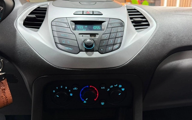 imagem-https://www.socarrao.com.br/sc-vehicle-images-prod/3277752/1786982529135-vehicle_image_1786982527_945e228d6a7f0f69eed79a61ae928cb0.jpeg