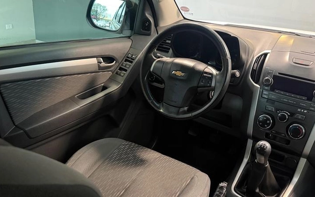 imagem-https://www.socarrao.com.br/sc-vehicle-images-prod/3277985/1787170268663-8345116_14_B_dcdc248521.jpeg
