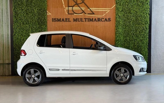 imagem-https://www.socarrao.com.br/sc-vehicle-images-prod/3278124/1787681069214-8368264_14_B_f4104d16e9.jpeg