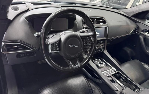 imagem-https://www.socarrao.com.br/sc-vehicle-images-prod/3278314/1789394185929-8386946_10_B_679ae702d4.jpeg