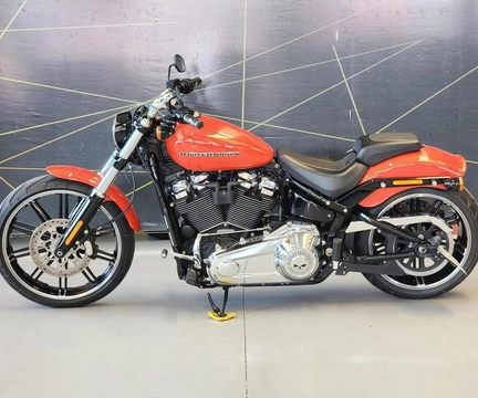 Harley-Davidson SOFTAIL BREAKOUT FXSB 2020 Laranja — foto 1 de 3