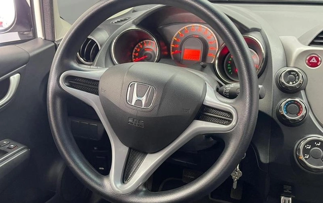 imagem-https://www.socarrao.com.br/sc-vehicle-images-prod/3278515/1786984835249-7872403_9_B_389700dfb3.jpeg