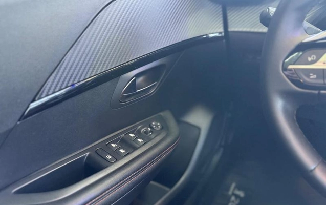 imagem-https://www.socarrao.com.br/sc-vehicle-images-prod/3278702/1787062235101-8386833_13_B_307bd92c4e.jpeg