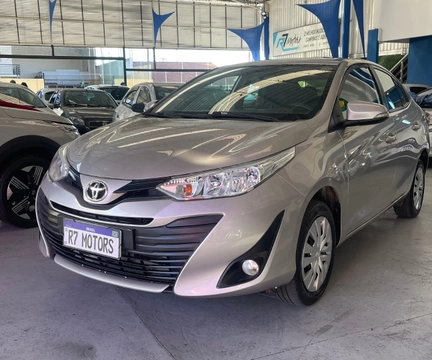 Toyota Yaris 2019 Prata — foto 1 de 3