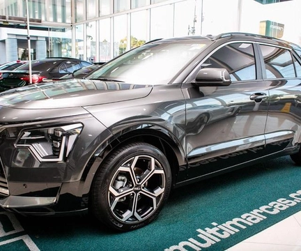 Kia Niro 2024 Cinza — foto 1 de 3