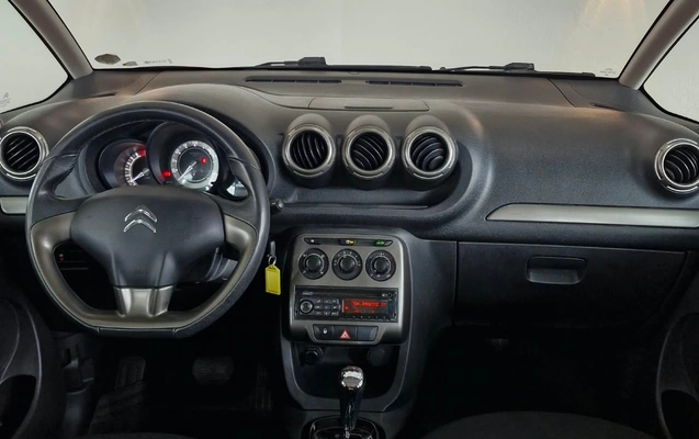 imagem-https://www.socarrao.com.br/sc-vehicle-images-prod/3279305/1787925876584-e66aa9309c3f4ecfa1209a2d2b9813b8_1786985620280.jpg