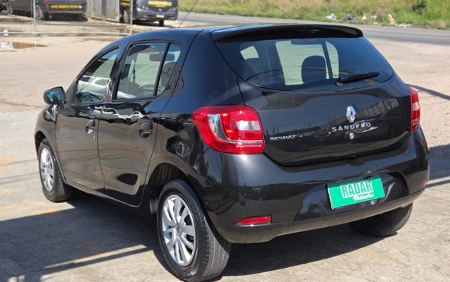 imagem-https://www.socarrao.com.br/sc-vehicle-images-prod/3279391/1786987342563-QrQWKEFhQsR8HfKvOb4QSy3fo4vSM7TW.jpg