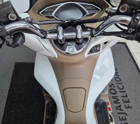 imagem-https://www.socarrao.com.br/sc-vehicle-images-prod/3279709/1786988320070-8341226_7_B_ed5f8555e9.jpeg