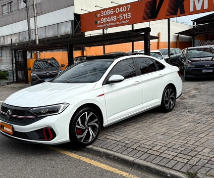 Volkswagen Jetta 2024 Branco — foto 1 de 3