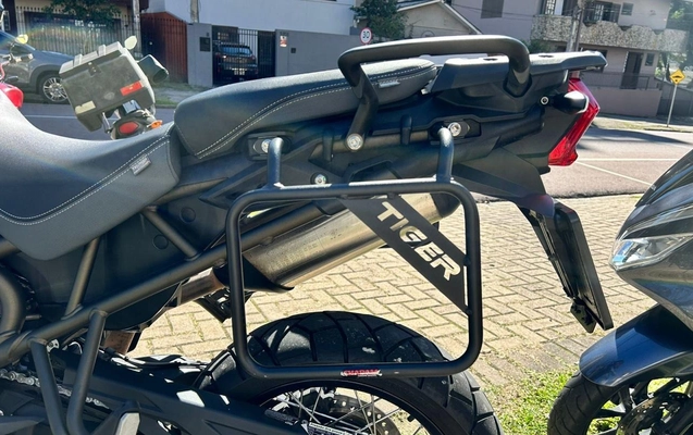 imagem-https://www.socarrao.com.br/sc-vehicle-images-prod/3279806/1786988556422-MTAuanBlZw.jpeg