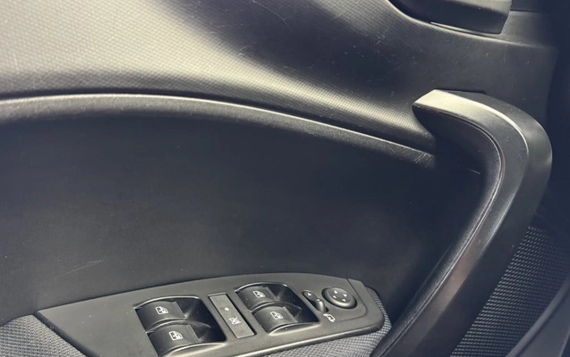 imagem-https://www.socarrao.com.br/sc-vehicle-images-prod/3279889/1787081510279-vehicle_image_1786988819_8143b2af174d589ee4c4f62001d12b69.jpeg