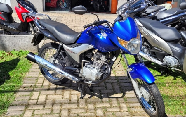 imagem-https://www.socarrao.com.br/sc-vehicle-images-prod/3279903/1786988966705-Mi5qcGVn.jpeg
