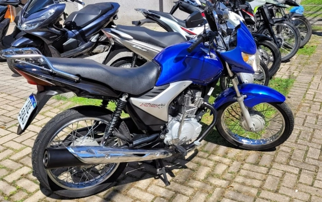 imagem-https://www.socarrao.com.br/sc-vehicle-images-prod/3279903/1786988966896-Ny5qcGVn.jpeg