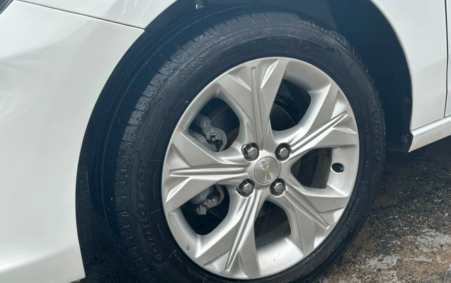 imagem-https://www.socarrao.com.br/sc-vehicle-images-prod/3280110/1786989433296-V2hhdHNBcHAgSW1hZ2UgMjAyNi0wOC0xNSBhdCAxNC40MS4zMyAoMSkuanBlZw.jpeg