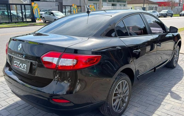 imagem-https://www.socarrao.com.br/sc-vehicle-images-prod/3280239/1786989930769-8317503_1_B_5d4133fdd4.jpeg