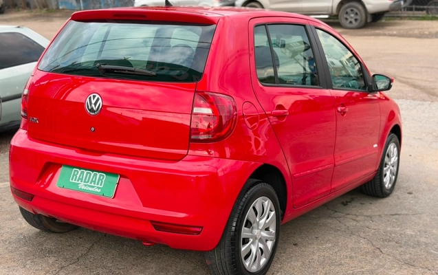 imagem-https://www.socarrao.com.br/sc-vehicle-images-prod/3280368/1786990363546-8DlCSS1FOwOxdCQMK5KdZRNuf2degOBk.jpg