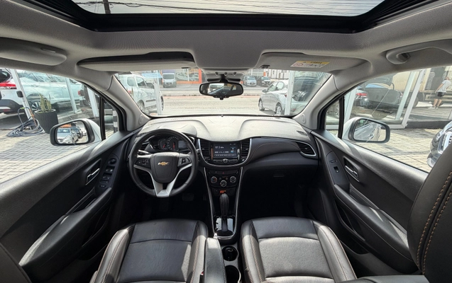 imagem-https://www.socarrao.com.br/sc-vehicle-images-prod/3280670/1789732075412-b40b332d27d84ff7a050e89e264f3398_1786991214980.jpg