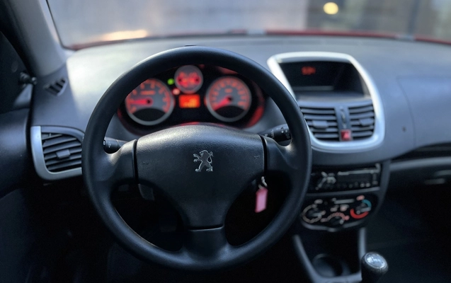 imagem-https://www.socarrao.com.br/sc-vehicle-images-prod/3280945/1786992114424-1_054115.jpg