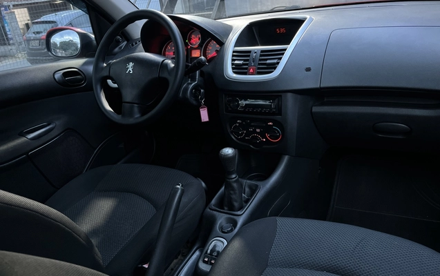 imagem-https://www.socarrao.com.br/sc-vehicle-images-prod/3280945/1786992114427-1_054118.jpg