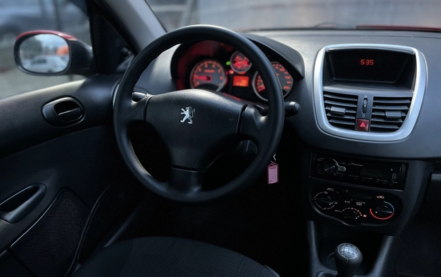 imagem-https://www.socarrao.com.br/sc-vehicle-images-prod/3280945/1786992114429-1_054120.jpg