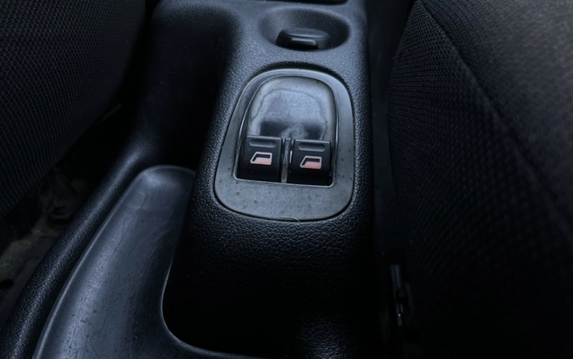 imagem-https://www.socarrao.com.br/sc-vehicle-images-prod/3280945/1786992114432-1_054119.jpg