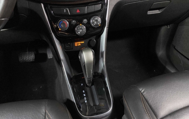 imagem-https://www.socarrao.com.br/sc-vehicle-images-prod/3281052/1786992359447-003_4fc263d3b84b7ddd57863cbc0f2f5b81.jpg