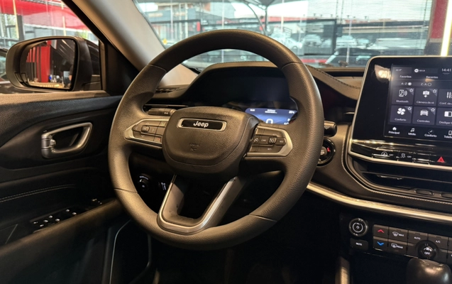 imagem-https://www.socarrao.com.br/sc-vehicle-images-prod/3281058/1786992385911-app-photos-A1UinY9ig4HQUpL6ITRl6Lv28d3rxtlS.jpg