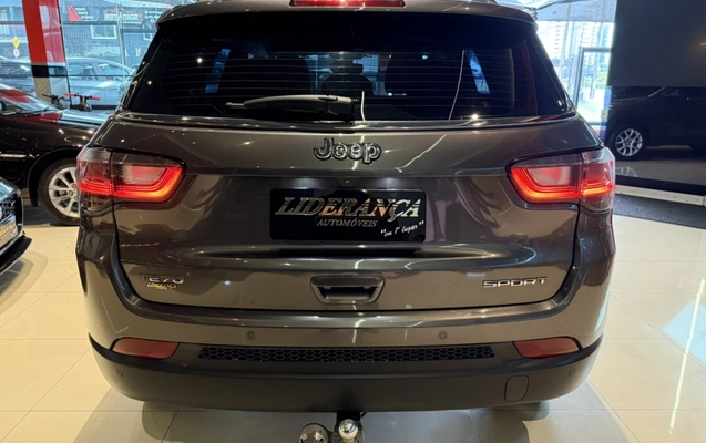 imagem-https://www.socarrao.com.br/sc-vehicle-images-prod/3281058/1786992385913-app-photos-GK1Pd6lUHQaAd1pbnC4SAEFaVbZtjQzC.jpg