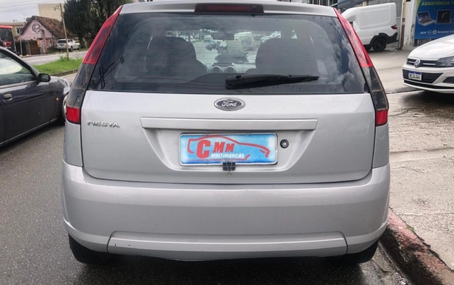 imagem-https://www.socarrao.com.br/sc-vehicle-images-prod/3281259/1787255876581-pmdThMpYzwLywQZnqUdfU6DjYMJ4YmA6.jpg