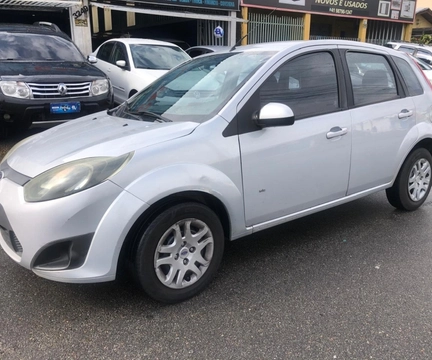 Ford Fiesta 2014 Prata — foto 1 de 3