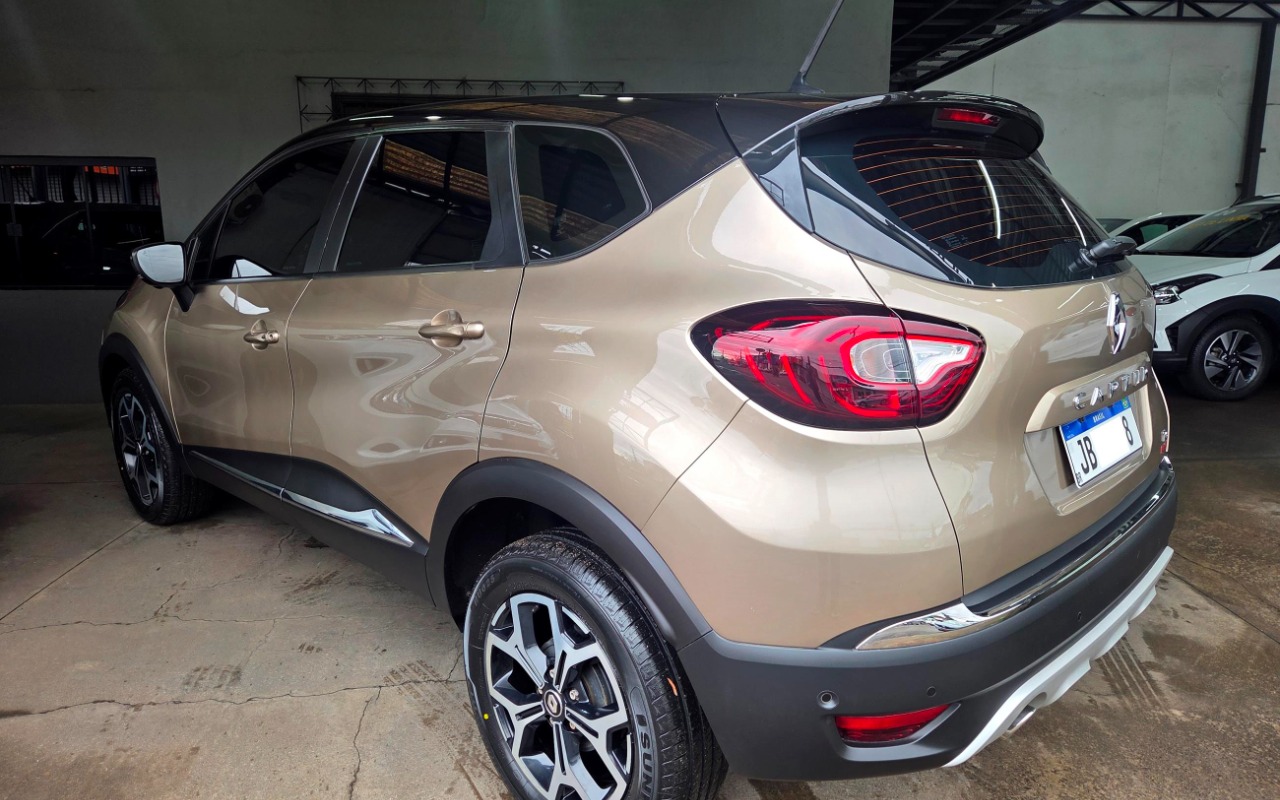 imagem-https://www.socarrao.com.br/sc-vehicle-images-prod/3281277/1787315835472-Q2FwdHVyIEljb25pYyAyMDIzICgyKS5qcGc.jpg