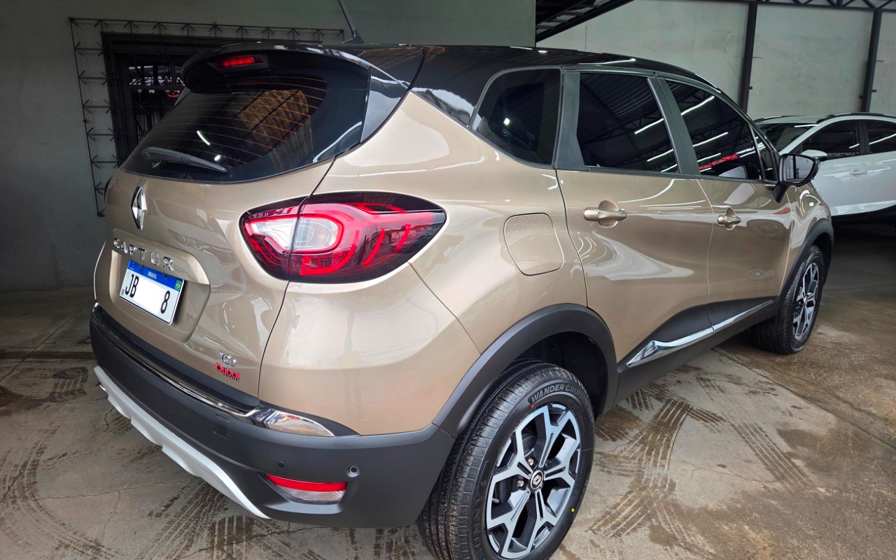 imagem-https://www.socarrao.com.br/sc-vehicle-images-prod/3281277/1787315835721-Q2FwdHVyIEljb25pYyAyMDIzICg0KS5qcGc.jpg