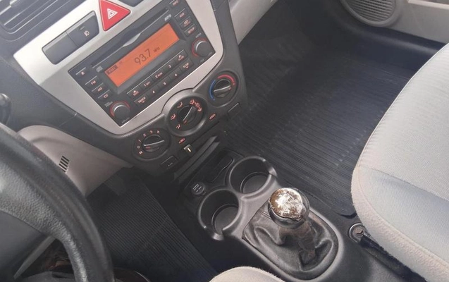 imagem-https://www.socarrao.com.br/sc-vehicle-images-prod/3281304/1792522677165-8383690_14_B_d62d327617.jpeg