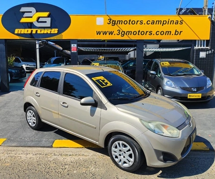 Ford Fiesta 2013 Prata — foto 1 de 3