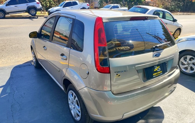 imagem-https://www.socarrao.com.br/sc-vehicle-images-prod/3281355/1786993213914-gb-8e3dbfc.jpeg