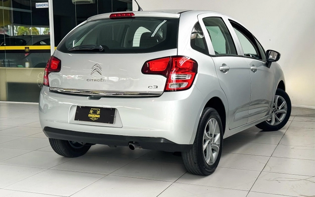 imagem-https://www.socarrao.com.br/sc-vehicle-images-prod/3281432/1786993310642-97820c3e17174c0eb8643e1c6341c792_1772022117926.jpg