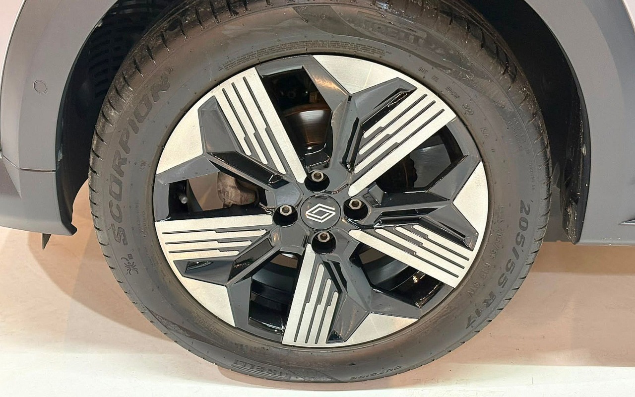 imagem-https://www.socarrao.com.br/sc-vehicle-images-prod/3281527/1786993597839-UkVOQVVMVCBLQVJESUFOIC0gMjAyNSAtIENJTlpBIC0gVEFKNUoxNiAoMTMpLmpwZw.jpg