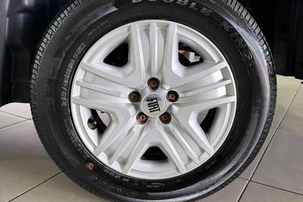 imagem-https://www.socarrao.com.br/sc-vehicle-images-prod/3281576/1787580635129-8377314_8_B_efe2305d4f.jpeg